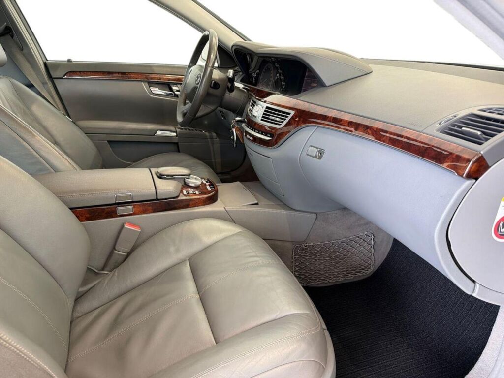 Mercedes-Benz S 2007 Harmaa