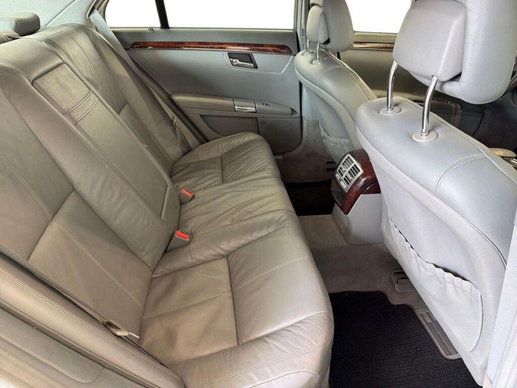 Mercedes-Benz S 2007 Harmaa