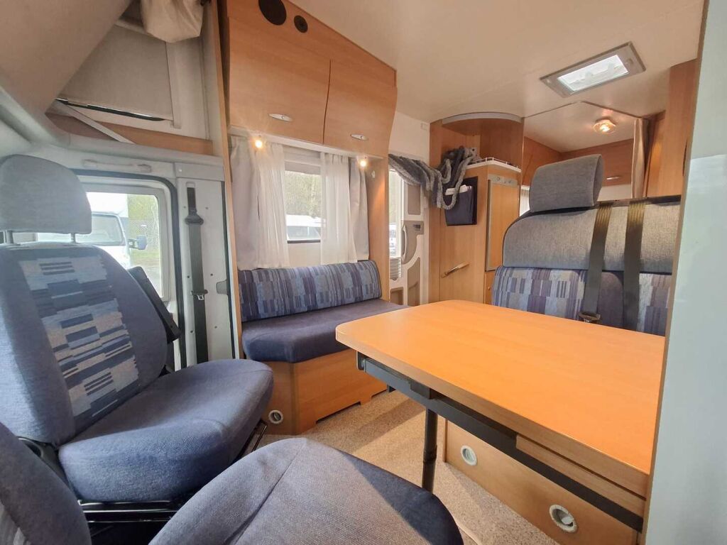 Knaus Sun Traveller 655 MF 2007 Valkoinen