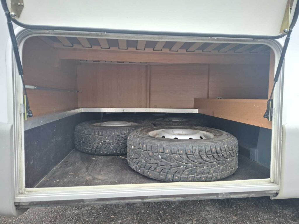 Knaus Sun Traveller 655 MF 2007 Valkoinen