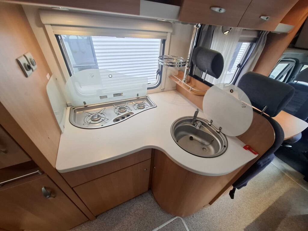 Knaus Sun Traveller 655 MF 2007 Valkoinen