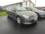 Hyundai i30 2011 Ruskea (beige)