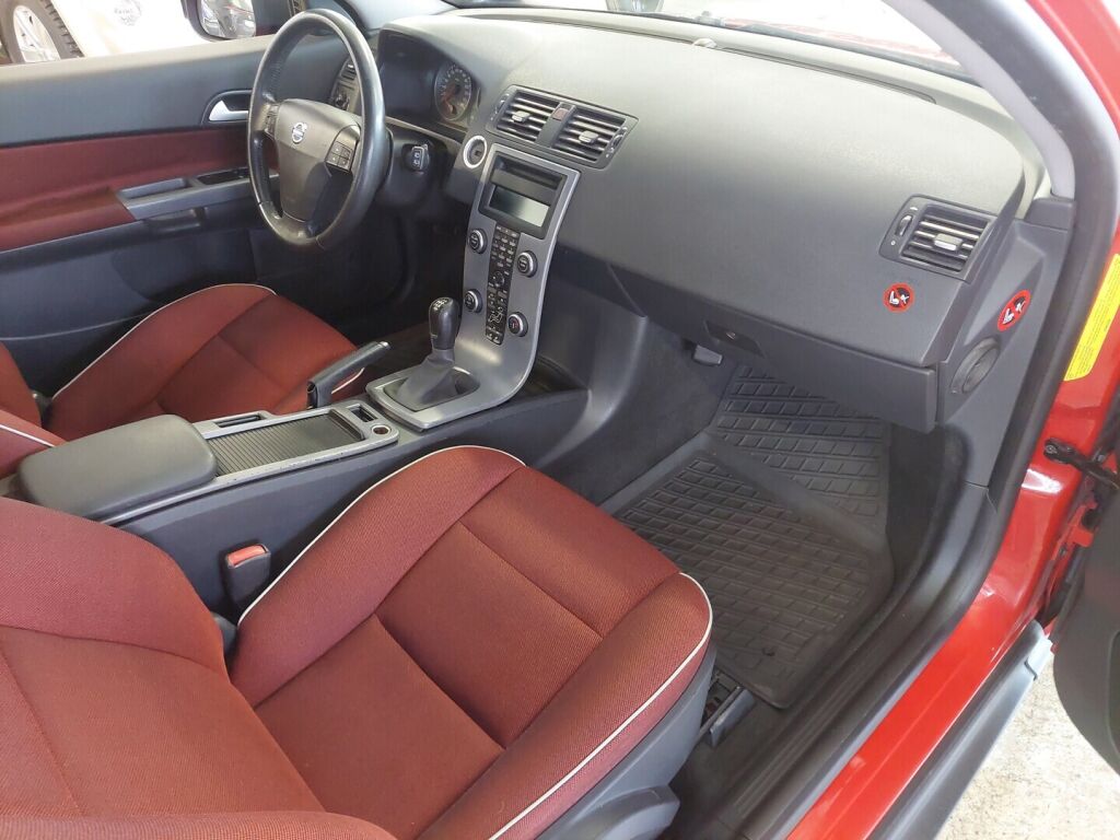 Volvo C30 2008 Punainen