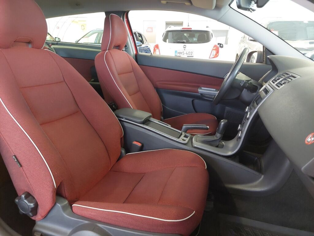 Volvo C30 2008 Punainen