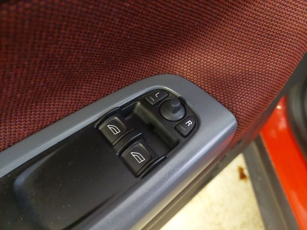 Volvo C30 2008 Punainen