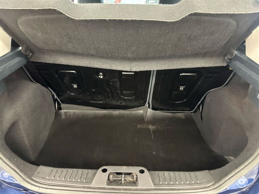 Ford Fiesta 2010 Sininen
