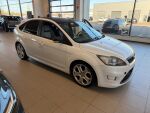 Ford Focus 2010 Valkoinen