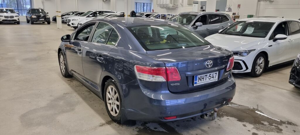 Toyota Avensis 2010 Sininen