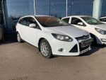 Ford Focus 2011 Valkoinen