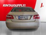 Mercedes-Benz E 2011 Ruskea (beige)
