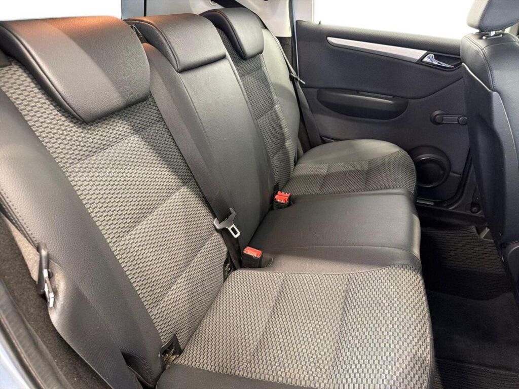 Mercedes-Benz A 2011 Sininen