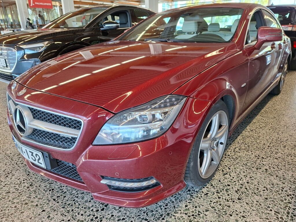 Mercedes-Benz CLS 2011 Punainen