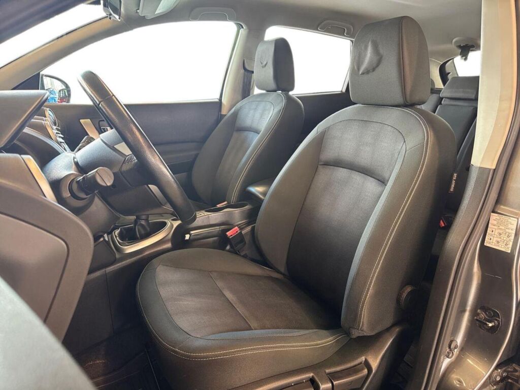 Nissan Qashqai 2011 Metallinhohto Harmaa