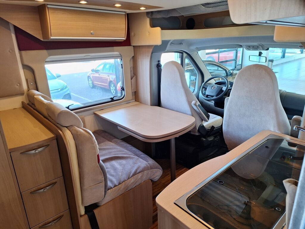 Bürstner IXEO IT674 2010 TK V 56