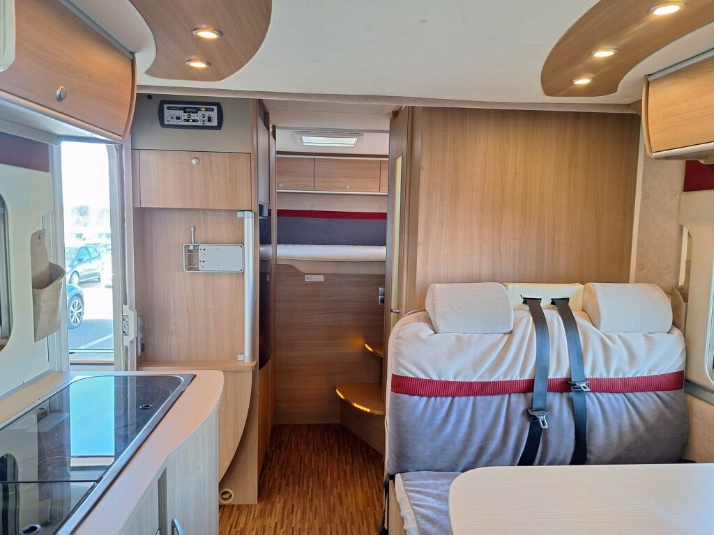 Bürstner IXEO IT674 2010 TK V 56