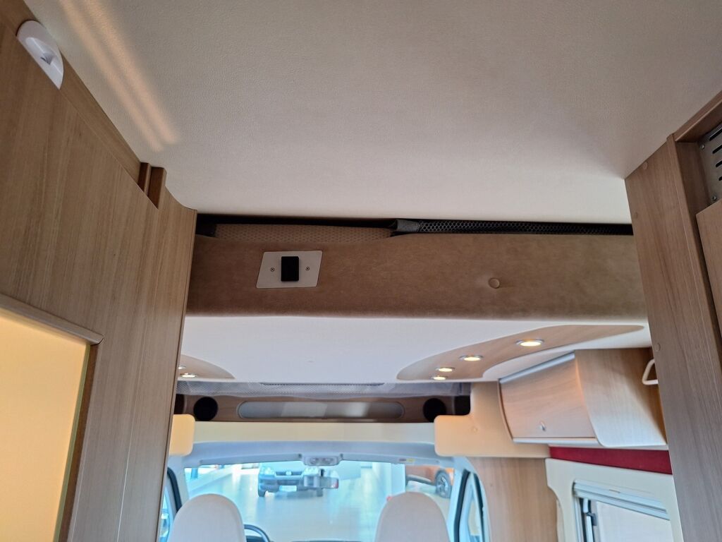 Bürstner IXEO IT674 2010 TK V 56