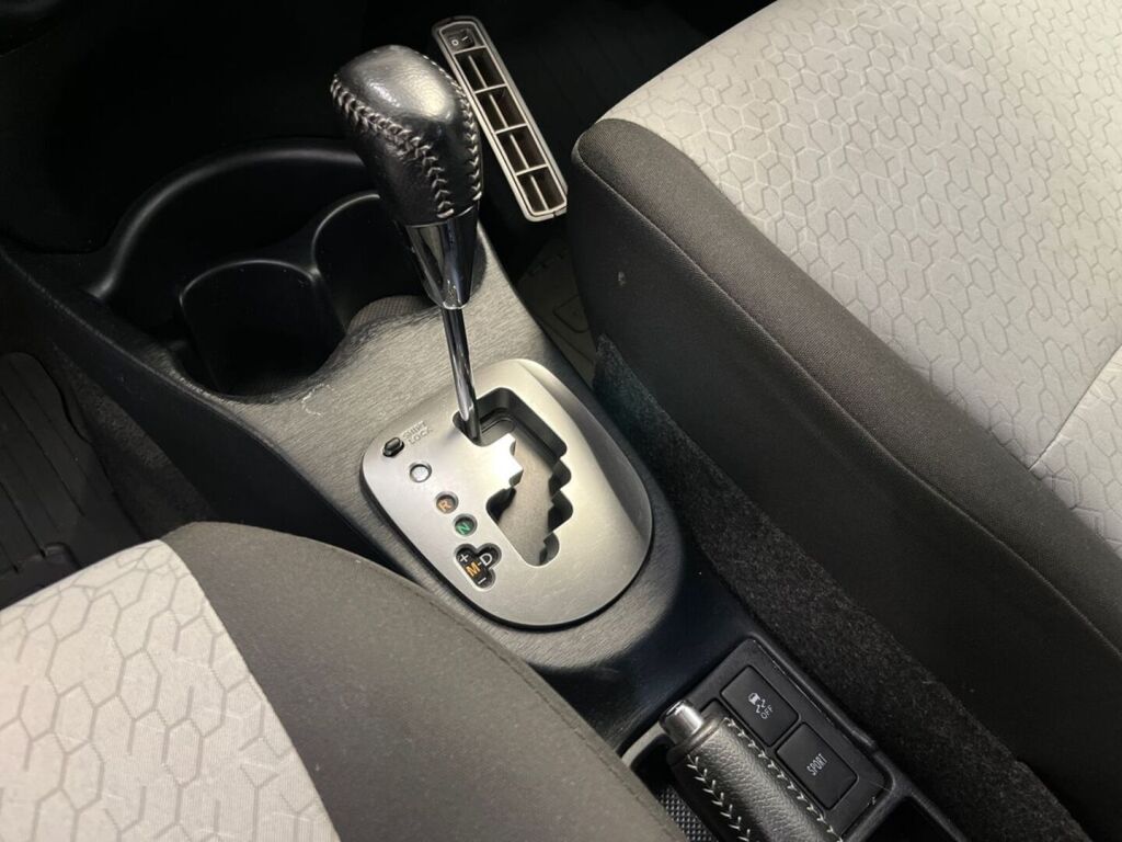 Toyota Yaris 2012 Sininen