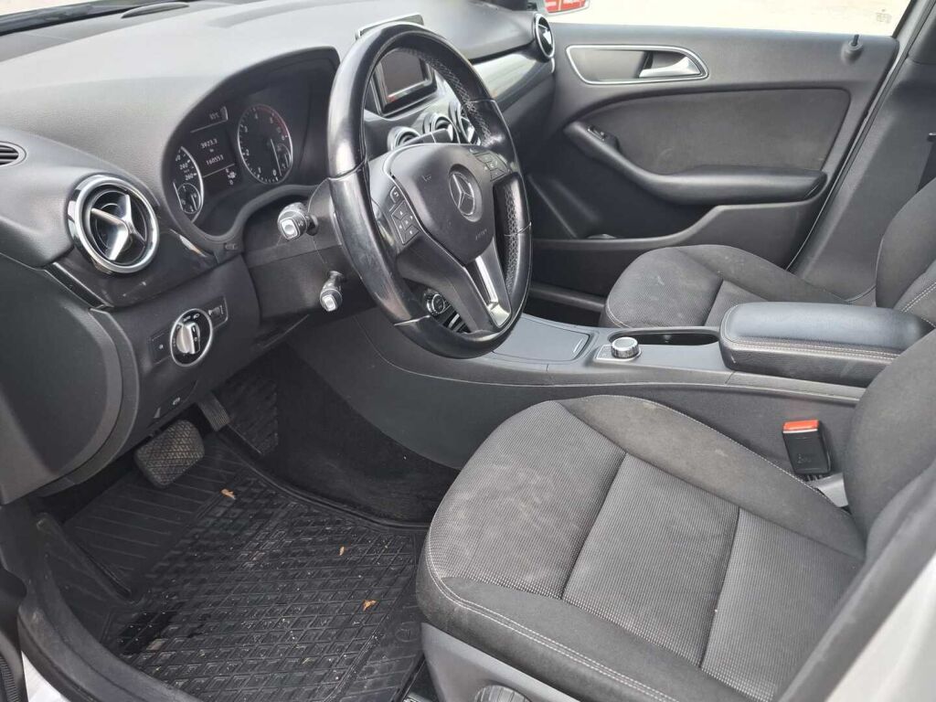 Mercedes-Benz B 2012 Harmaa