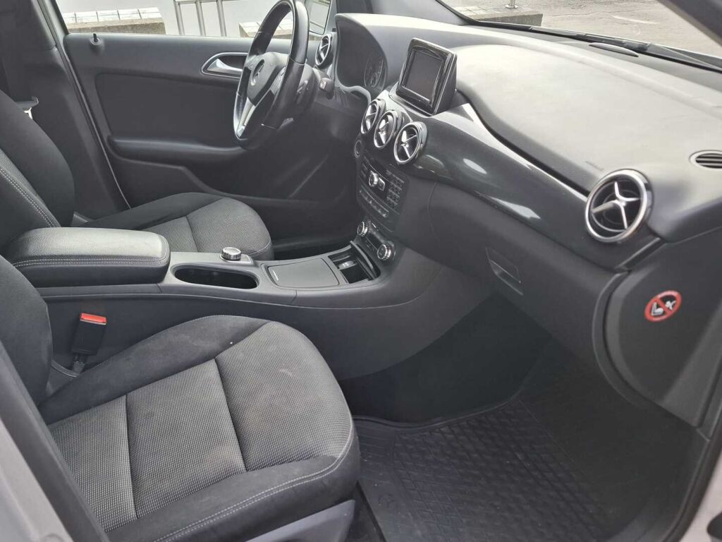 Mercedes-Benz B 2012 Harmaa