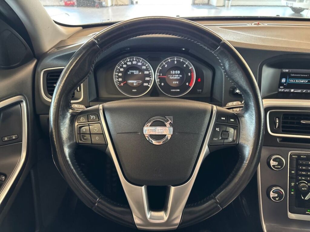 Volvo V60 2012 Harmaa
