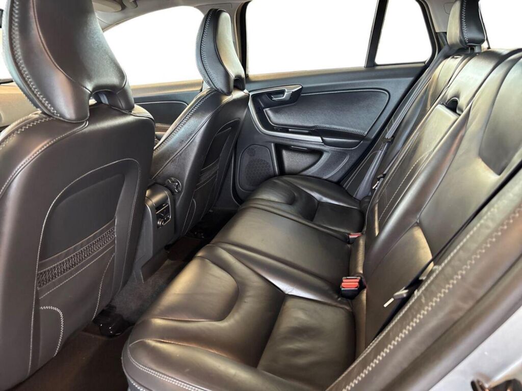 Volvo V60 2012 Harmaa