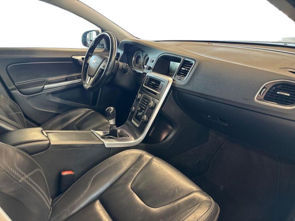 Volvo V60 2012 Harmaa