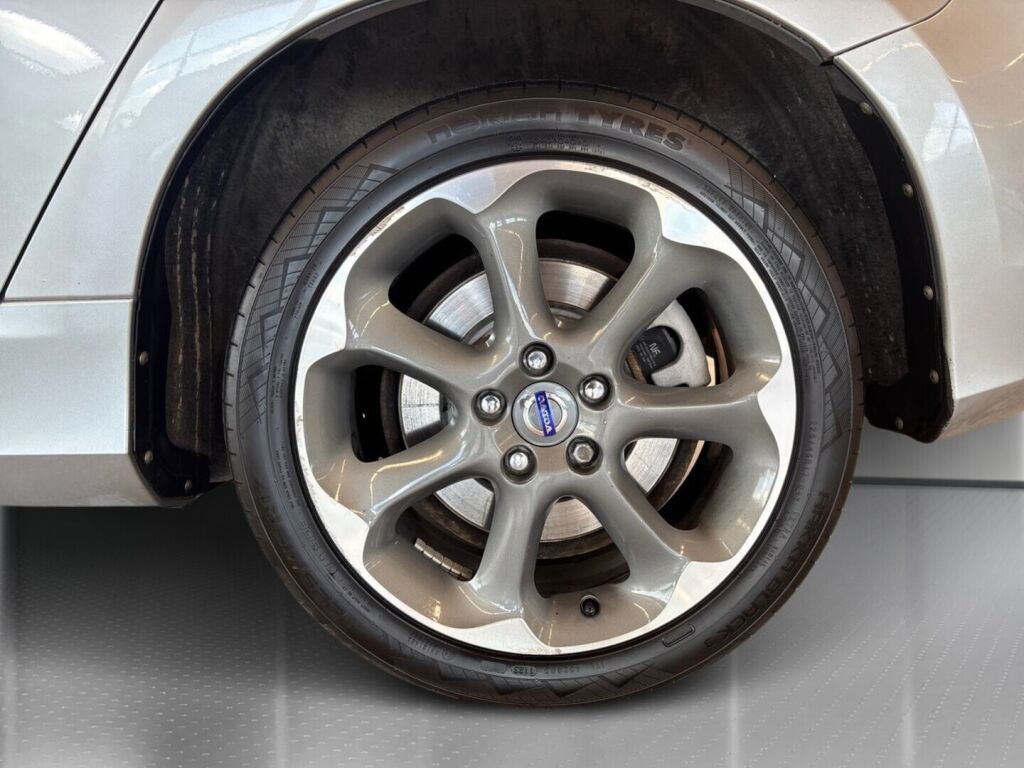 Volvo V60 2012 Harmaa