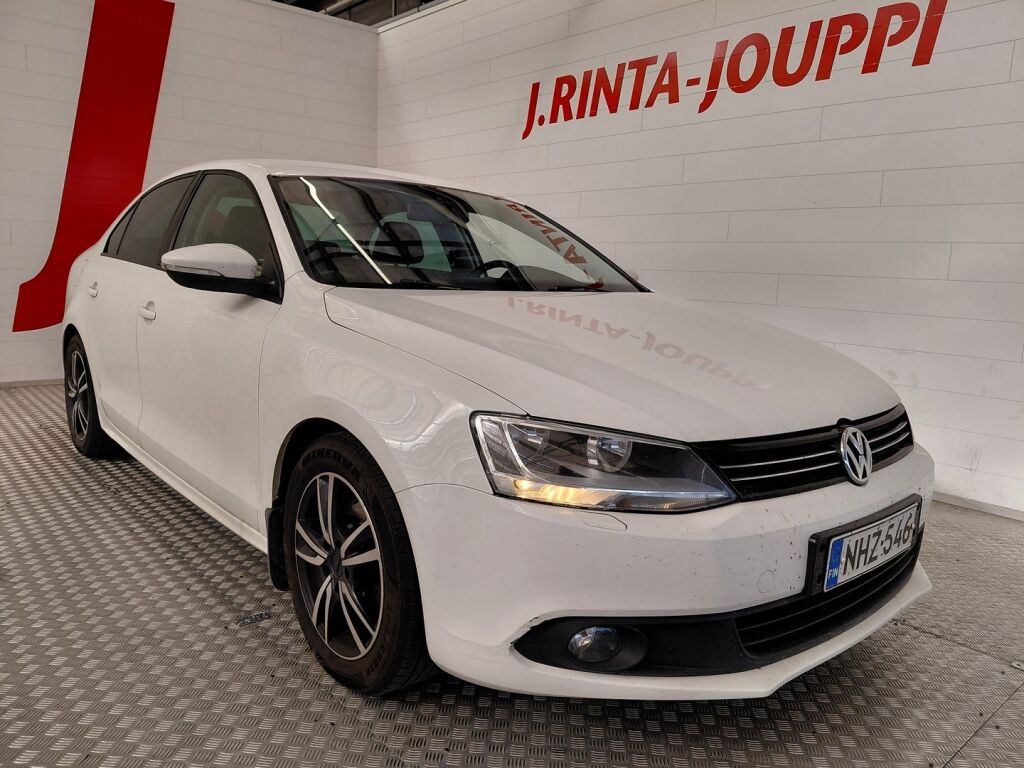 Volkswagen Jetta 2012 Valkoinen