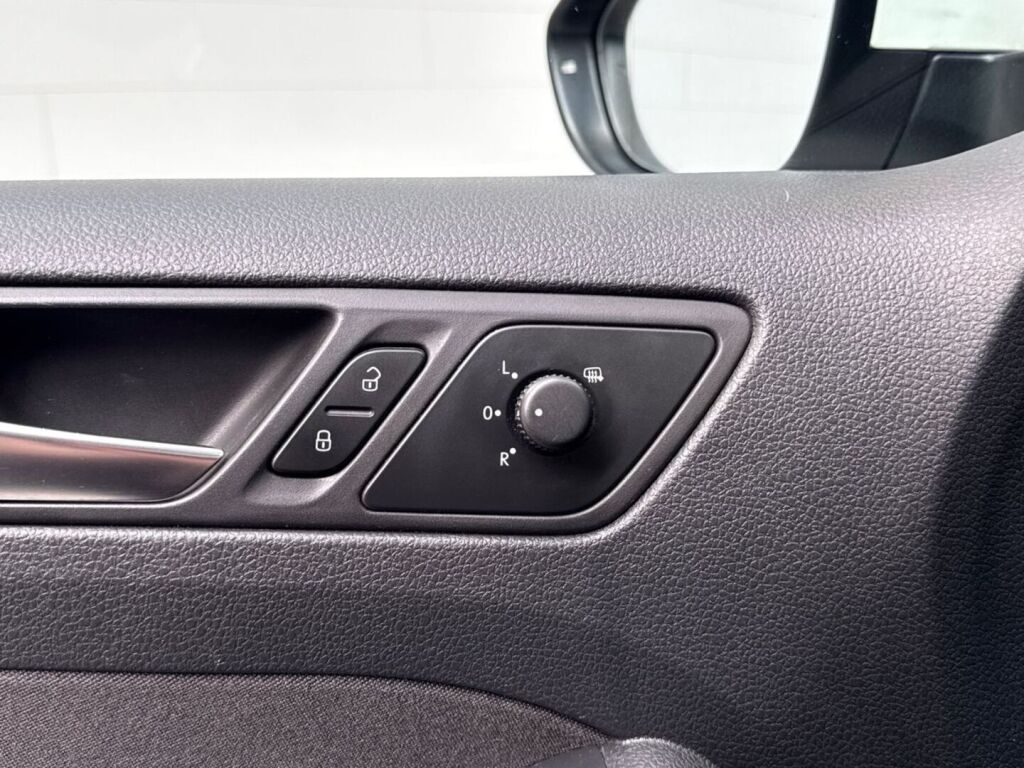 Volkswagen Jetta 2012 Valkoinen