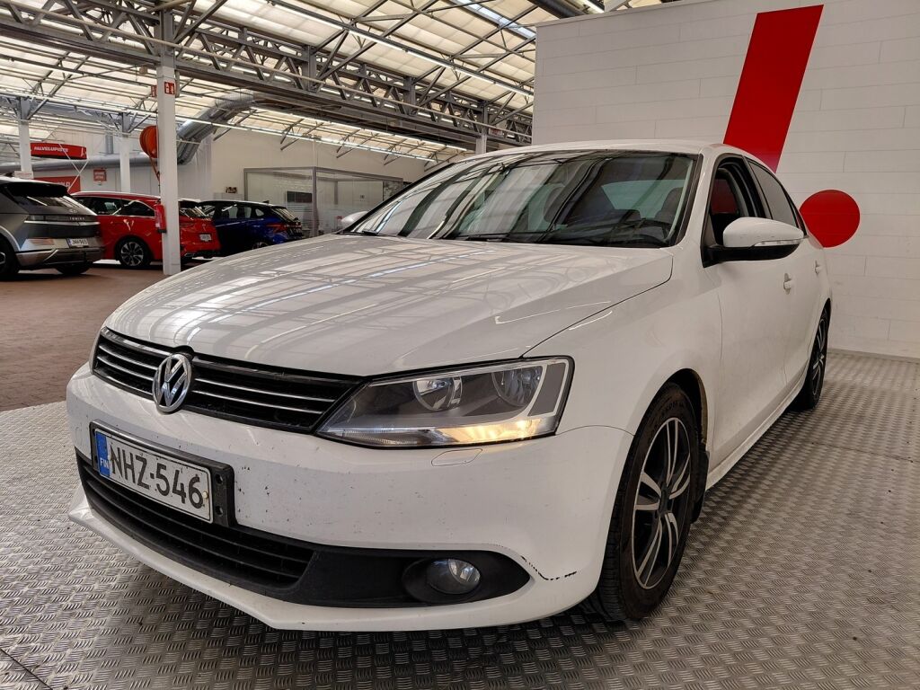 Volkswagen Jetta 2012 Valkoinen