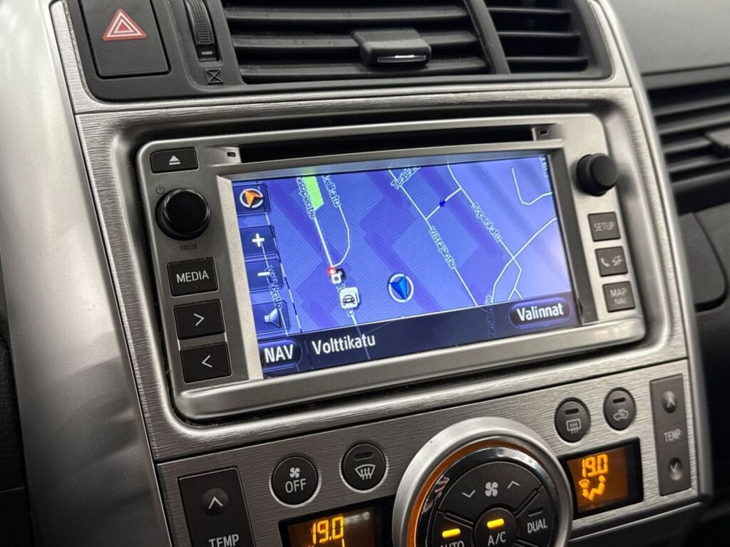 Toyota Verso 2012 Valkoinen
