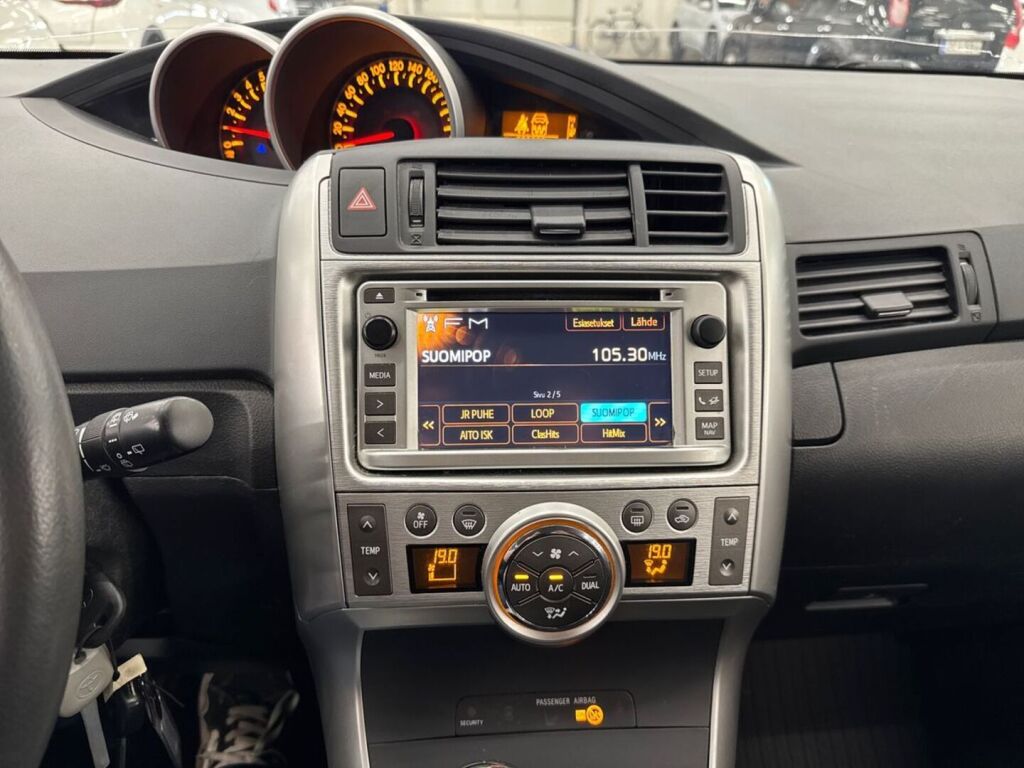 Toyota Verso 2012 Valkoinen
