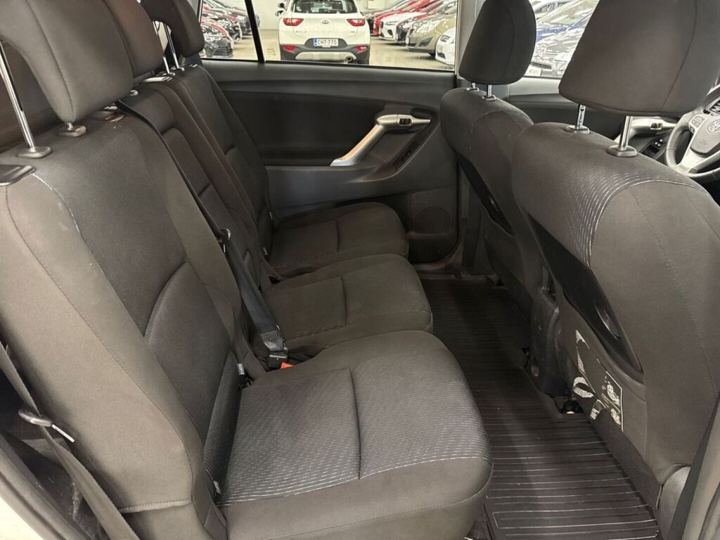 Toyota Verso 2012 Valkoinen