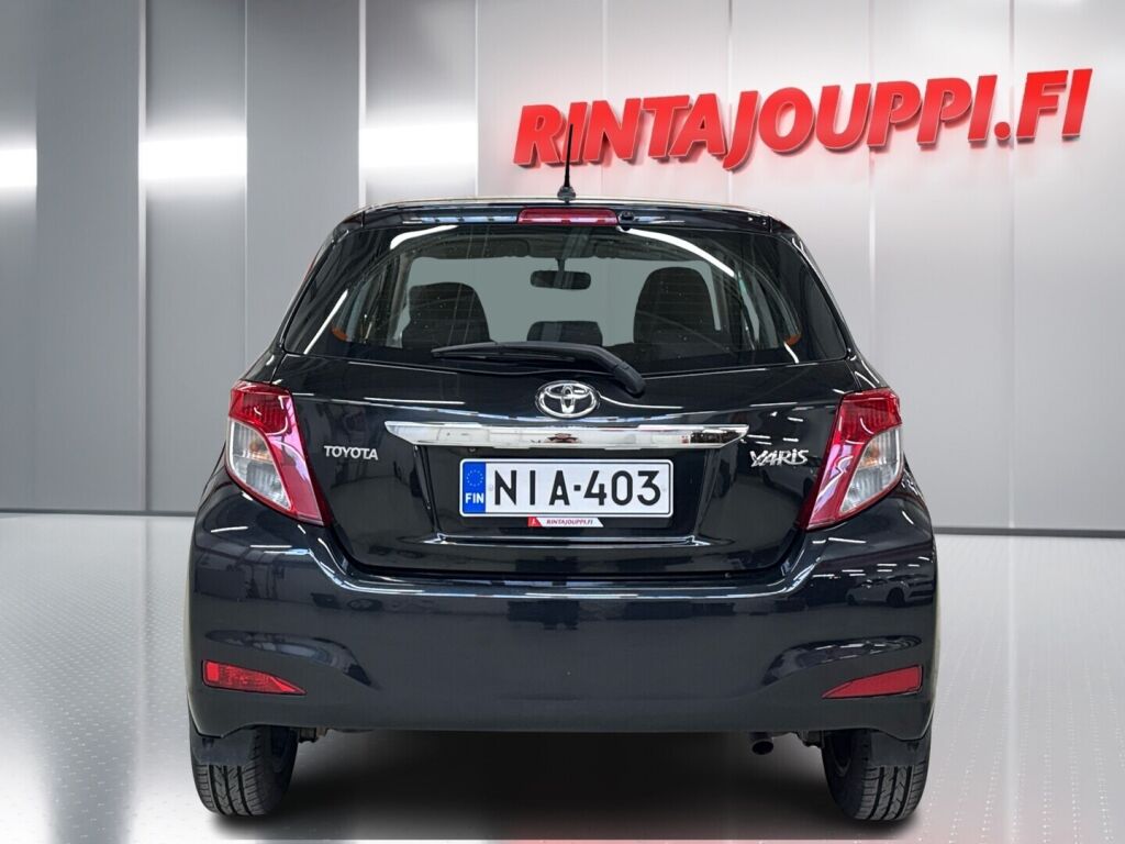 Toyota Yaris 2012 Musta