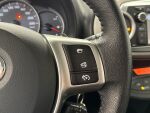 Toyota Yaris 2012 Musta
