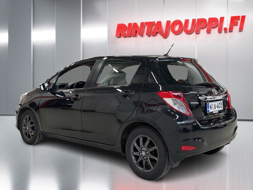 Toyota Yaris 2012 Musta