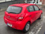 Hyundai i20 2012 Punainen