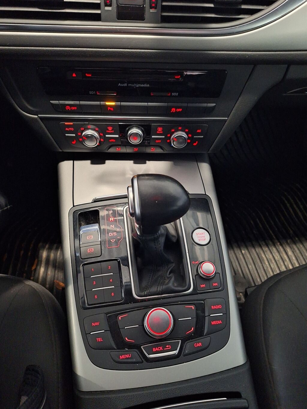Audi A6 2012 Valkoinen