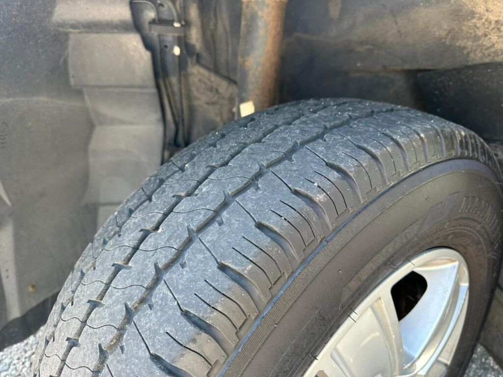 Bürstner Nexxo T 660 2012 Valkoinen