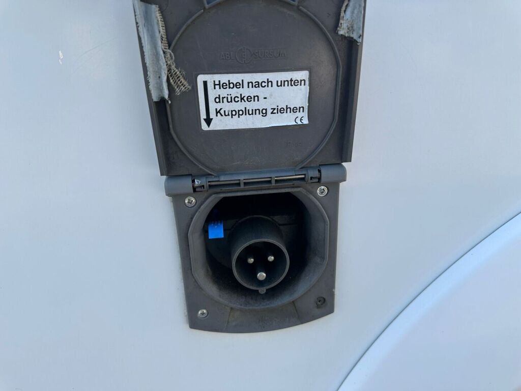 Bürstner Nexxo T 660 2012 Valkoinen