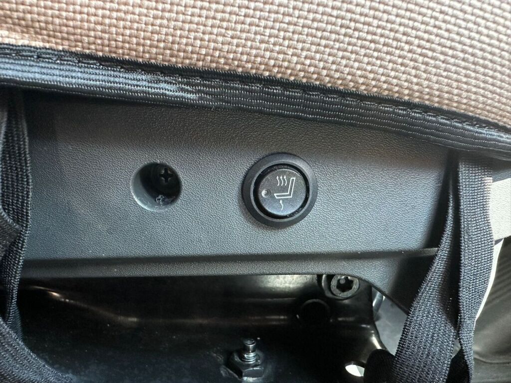 Bürstner Nexxo T 660 2012 Valkoinen