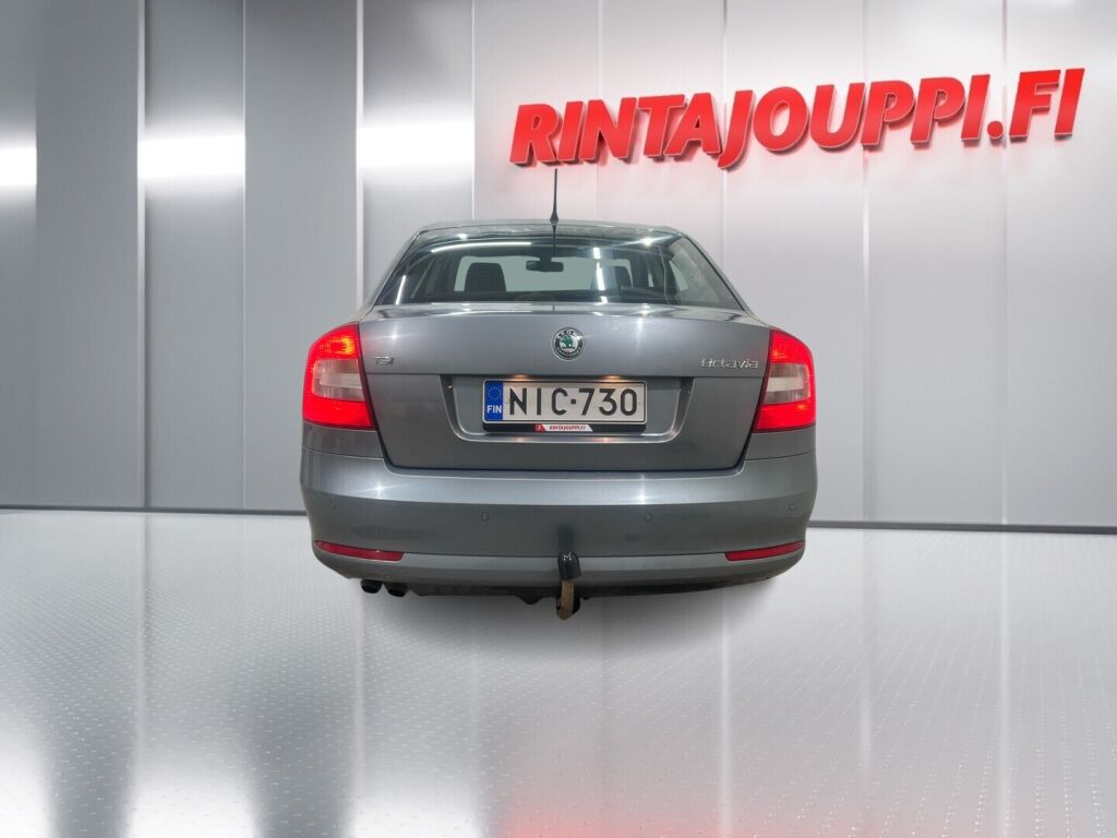 Skoda Octavia 2012 Hopea