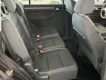 Volkswagen Touran 2011 Ruskea (beige)