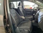 Volkswagen Touran 2011 Ruskea (beige)