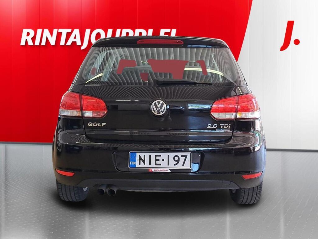 Volkswagen Golf 2010 Musta