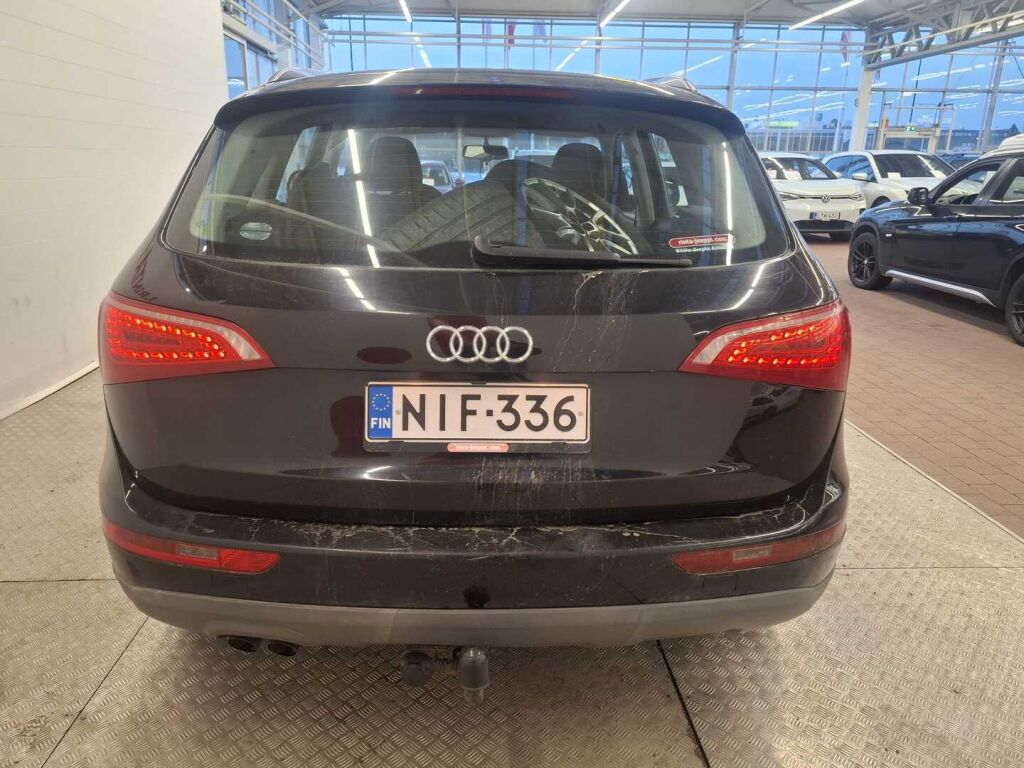 Audi Q5 2010 Musta