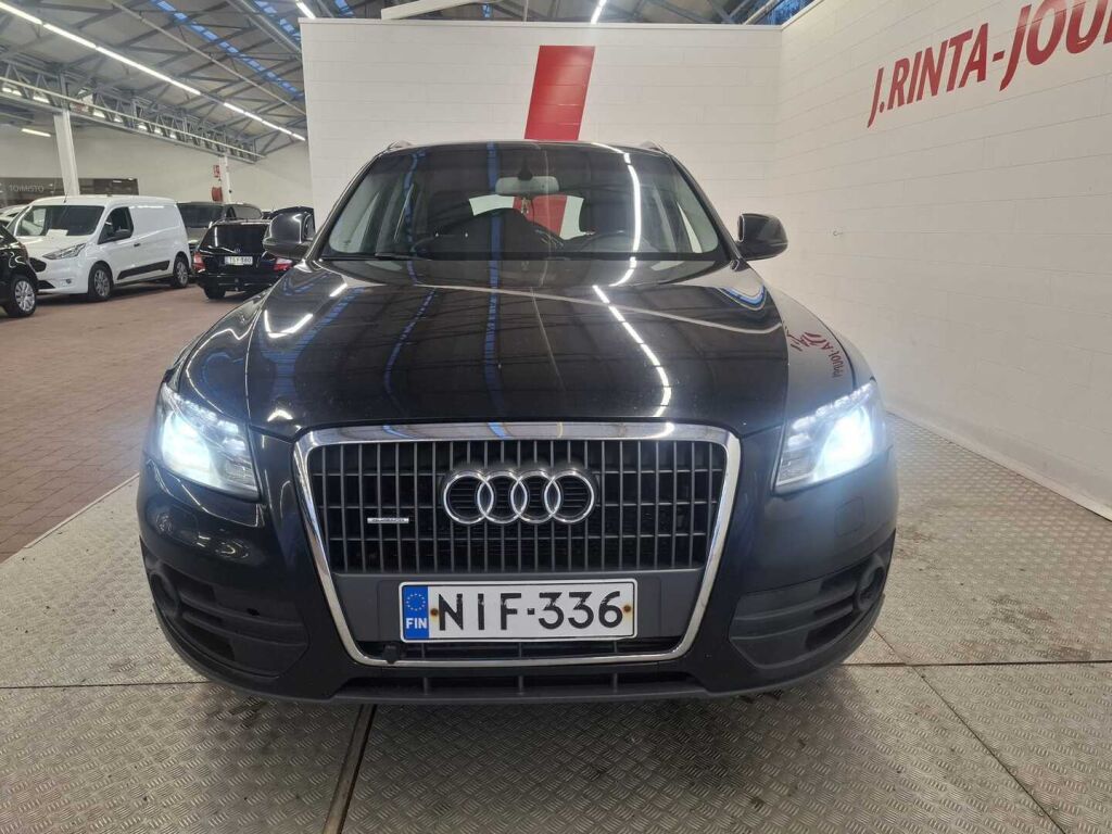 Audi Q5 2010 Musta