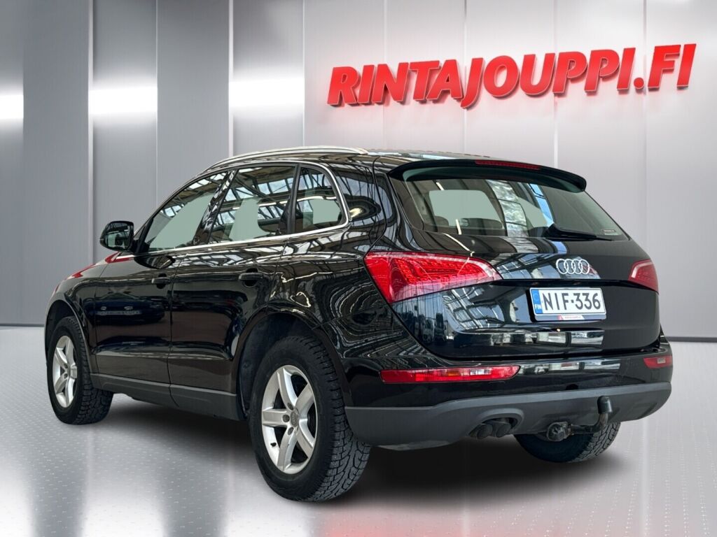 Audi Q5 2010 Musta