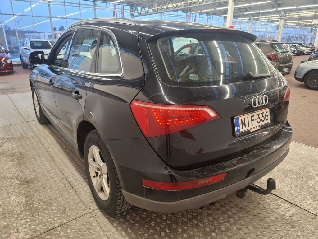 Audi Q5 2010 Musta