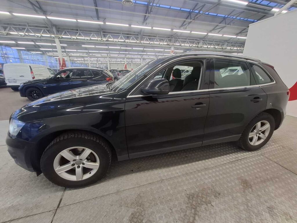 Audi Q5 2010 Musta